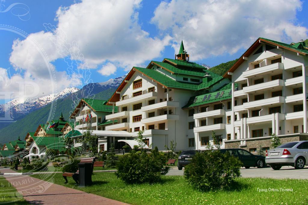 Grand Hotel Polyana Esto-Sadok Zewnętrze zdjęcie The complex